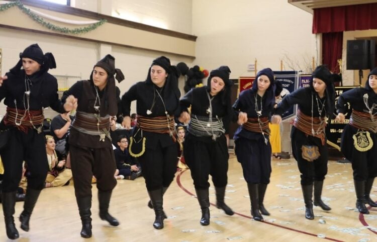 (Φωτ.: facebook/Pontian Society «Pontos» of Norwalk)