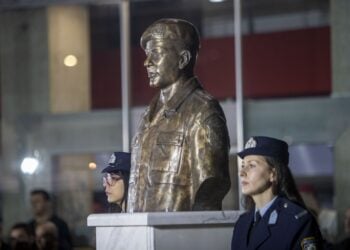 Η προτομή του Γιώργου Λυγγερίδη, στο κέντρο της Θεσσαλονίκης (φωτ.: ΜΟΤΙΟΝΤΕΑΜ/Γιώργος Βερβερίδης)