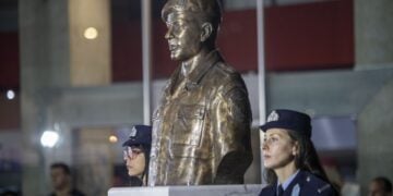 Η προτομή του Γιώργου Λυγγερίδη, στο κέντρο της Θεσσαλονίκης (φωτ.: ΜΟΤΙΟΝΤΕΑΜ/Γιώργος Βερβερίδης)