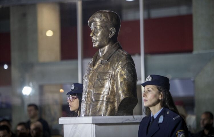 Η προτομή του Γιώργου Λυγγερίδη, στο κέντρο της Θεσσαλονίκης (φωτ.: ΜΟΤΙΟΝΤΕΑΜ/Γιώργος Βερβερίδης)