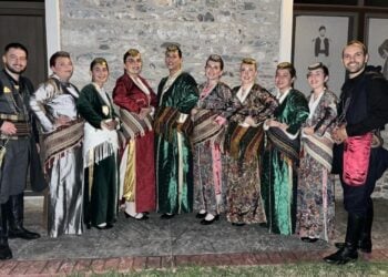 (Φωτ.: facebook/Σύλλογος Ποντίων Φοιτητών Λάρισας)