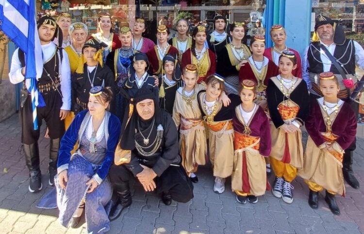 (Φωτ.: facebook/Σύλλογος Ποντίων Καρέα-Βύρωνα)