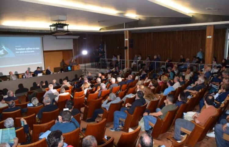 Στιγμιότυπο από παλιότερο συνέδριο του Εργαστηρίου (φωτ.: yparxiakoellada.gr)