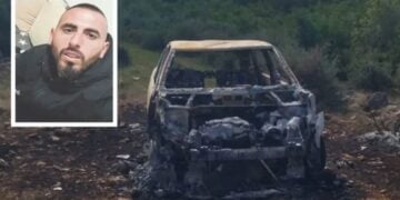 Το καμένο αυτοκίνητο και η φωτογραφία του 27χρονου όπως δημοσιεύτηκε στο silver alert (φωτ.: permissos.gr)