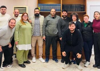 Οικογενειακή φωτογραφία μετά τη συγκρότηση σε Σώμα (φωτ.: ΠΟΕ)