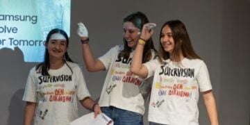 Οι ταλαντούχες μαθήτριες είδαν την ιδέα τους να αναδεικνύεται πρώτη στην Ελλάδα και ανάμεσα στις 10 καλύτερες της Ευρώπης (φωτ.: Έλενα Κασιμάτη)