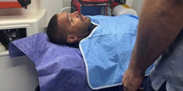 Μετά τον τερματισμό της αποστολής, ο Χαράλαμπος Ταϊγανίδης μεταφέρθηκε σε νοσοκομείο (φωτ.: Facebook / Angelos Onisiforou)