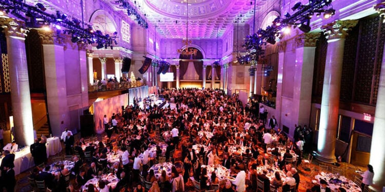 Από παλαιότερο μεγαλειώδες gala (φωτ.: facebook / The Hellenic Initiative)