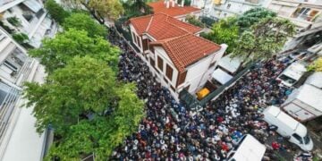 Στα εγκαίνια προσήλθαν πολλοί Τούρκοι πολίτες από διάφορες πόλεις της Τουρκίας (φωτ.: Χ/Türkiye in Thessaloniki)