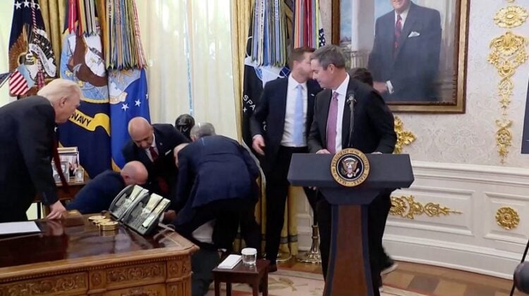 (Φωτ.: Χ @cmclymer)