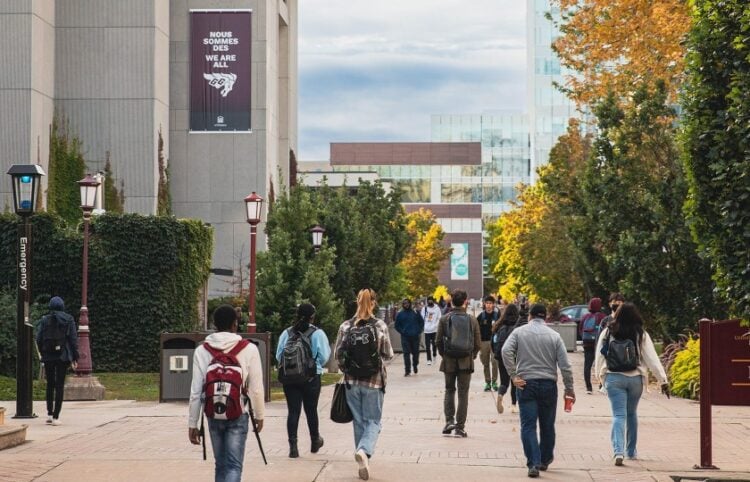 Φοιτητές στο Πανεπιστήμιο της Οτάβα (φωτ.: facebook/uOttawa)