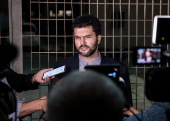 Ο συνήγορος των τριών που παραδόθηκαν, Λευτέρης Κάρτσωνας (φωτ.: EUROKINISSI / Στέφανος Ραπάνης)