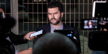 Ο συνήγορος των τριών που παραδόθηκαν, Λευτέρης Κάρτσωνας (φωτ.: EUROKINISSI / Στέφανος Ραπάνης)