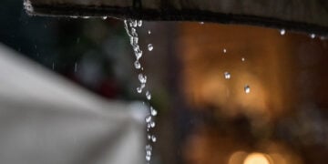 Βροχή (φωτ.: EUROKINISSI / Μιχάλης Παπανικολάου)