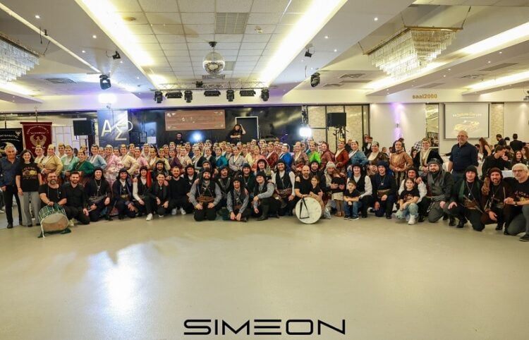 (Φωτ.: Facebook Σύλλογος Ποντίων Κολονίας/Simeon Photography)