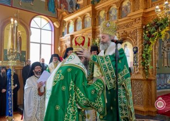 Με μεγαλοπρέπεια και συγκίνηση πραγματοποιήθηκε σήμερα, Σάββατο 6 Δεκεμβρίου, στον πανηγυρίζοντα Ιερό Ναό του Αγίου Νικολάου στην Καμπέρα, η τελετή ενθρόνισης του πρώτου επισκόπου της πόλης, θεοφιλεστάτου Αθηναγόρου (φωτ.: Bourdo Photography)