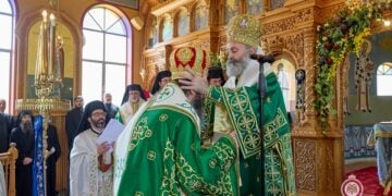Με μεγαλοπρέπεια και συγκίνηση πραγματοποιήθηκε σήμερα, Σάββατο 6 Δεκεμβρίου, στον πανηγυρίζοντα Ιερό Ναό του Αγίου Νικολάου στην Καμπέρα, η τελετή ενθρόνισης του πρώτου επισκόπου της πόλης, θεοφιλεστάτου Αθηναγόρου (φωτ.: Bourdo Photography)