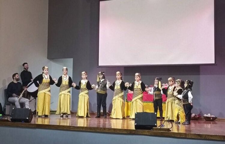 (Φωτ.: Facebook/Ένωση Ποντίων Σουρμένων)