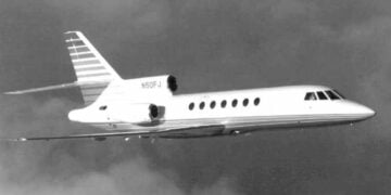 To Falcon 50 (φωτ.: αρχείο EPA)