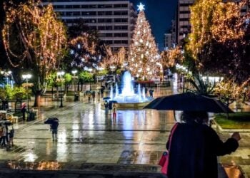 Βροχή άρχισε να πέφτει ήδη από το βράδυ της Τετάρτης (φωτ.: Γιώργος Κονταρίνης/EUROKINISSI)