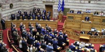 Ο πρωθυπουργός Κυριάκος Μητσοτάκης στη διάρκεια της ομιλίας του στη Βουλή (φωτ.: EUROKINISSI/Γιώργος Κονταρίνης)