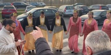 Τι κι αν είναι Δεκέμβριος, τι κι αν κάνει ψύχρα, τίποτα δεν μας σταματά ούτε στο Αννόβερο της Γερμανίας! (πηγή: instagram.com/syllogospontion.hannover)