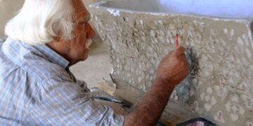 (Φωτ.: margiana.su/viktor-ivanovich-sarianidi/)