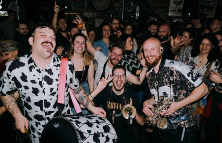 Τα μέλη της Banda Entopica σε παλιότερη συναυλία τους (φωτ.: facebook/Banda Entopica)