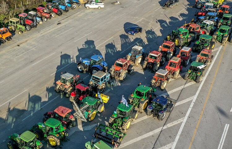 Μπλόκο αγροτών στα Μάλγαρα (φωτ.: EUROKINISSI / Σωτήρης Τρυψάνης)