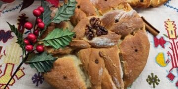 Χριστόψωμο από τη Μαριέττα Γαλάνη (φωτ.: naxospress.gr)