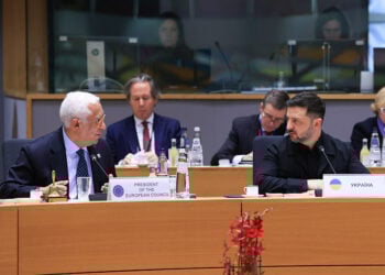 Αντόνιο Κόστα και Βολοντίμιρ Ζελένσκι στη Σύνοδο Κορυφής στις Βρυξέλλες, 18 Δεκεμβρίου 2025 (φωτ.: European Union)