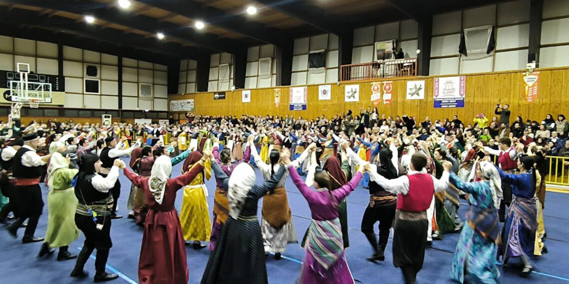 Στιγμιότυπο από την έναρξη των 8ων «Διογενείων», Παρασκευή 12 Δεκεμβρίου 2025 (φωτ.: aegeanews.gr)