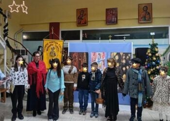 Στιγμιότυπο από τη χριστουγεννιάτικη γιορτή του Συλλόγου Ποντίων Έδεσσας (φωτ.: Facebook / Θεόδωρος Γαβράς)