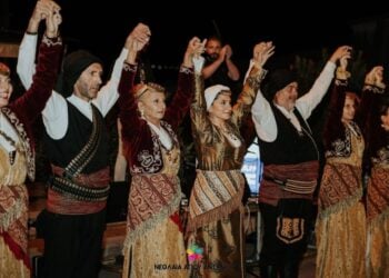 (Φωτ.: facebook/Ένωση Ποντίων Πανοράματος/Νεολαία Αγίου Αντωνίου)