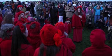 Χειμερινό ηλιοστάσιο στο Στόουνχεντζ, 21 Δεκεμβρίου 2025 (φωτ.: EPA / Neil Hall)