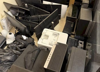 Μέρος των κλοπιμαίων που βράθηκαν στην κατοχή του 47χρονου (φωτ.: Γρ. Τύπου ΓΑΔΑ / EUROKINISSI)