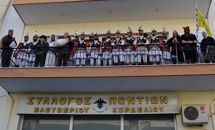 Από την περσινή θωρυβώδη συνάντηση (φωτ.: Νίκος Αλβανούδης)