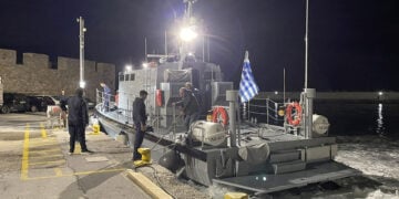 Σκάφος του Λιμενικού στο λιμάνι της Ιεράπετρας (πηγή: ΕΡΤ)