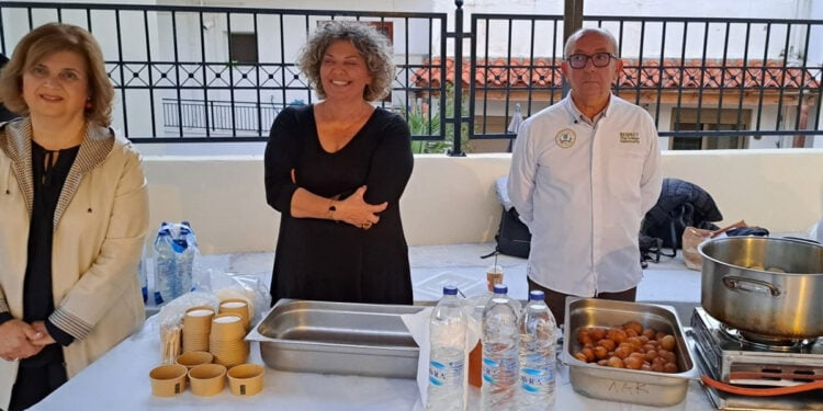 Στιγμιότυπο από την εκδήλωση για τον Άγιο Ανδρέα, στο Ατσαλένιο Ηρακλείου (φωτ.: neakriti.gr