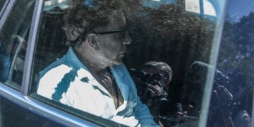 Ο Γιώργος Μαζωνάκης τον Αύγουστο του 2025 κατά την αναχώρησή του από το Δρομοκαΐτειο (φωτ.: EUROKINISSI / Σωτήρης Δημητρόπουλος)