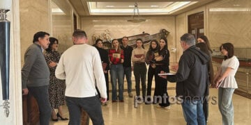 Στιγμιότυπο από την επίσκεψη στο Μέγαρο της Aegean και της Ναυτεμπορικής, στον Πειραιά (φωτ.: Γεωργία Βορύλλα)