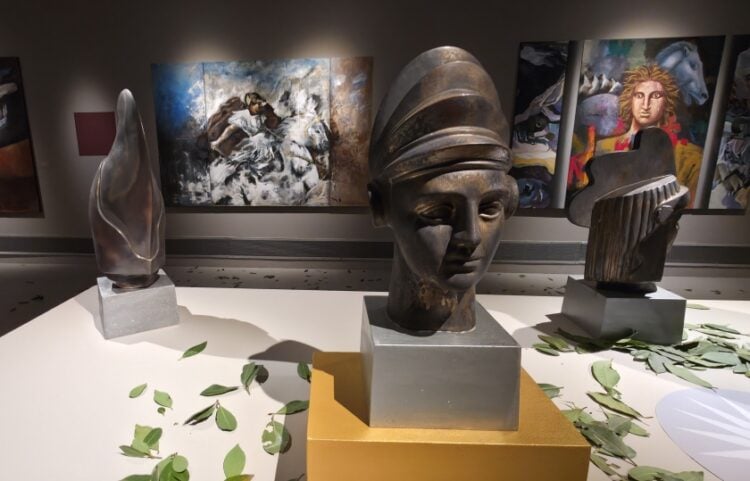 Έργα του Μ. Βαρλάμη με θέμα τον Μέγα Αλέξανδρο εκτίθενται στην Αλεξάνδρεια της Αιγύπτου (φωτ.: Πειραματικό Εργαστήριο Βεργίνας)