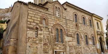 Ο ναός Αγίου Νικολάου Ραγκαβά στην Πλάκα (φωτ.: ΥΠΠΟΑ)