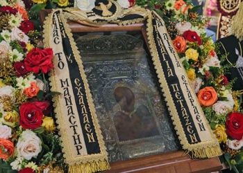 Η εικόνα της Παναγίας Σουμελά στον Άγιο Ελευθέριο Αχαρνών, Κυριακή 14 Δεκεμβρίου 2025 (φωτ.: Flickr / Μητρόπολη Βεροίας / Γεράσιμος Μπεκές)