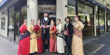 Μέλη της Ποντιακής Εστίας Μελβούρνης όπως συμμετείχαν στην τηλεοπτική εκπομπή (φωτ.: facebook/Pontiaki Estia Melbourne)