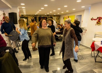 Μια μυσταγωγική συνάντηση στη Γλυφάδα (φωτ.: Facebook / Ένωση Ποντίων Γλυφάδας)