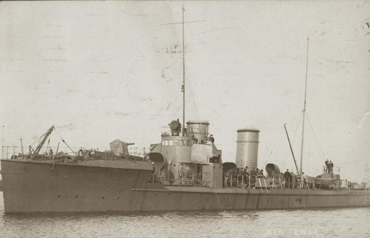 Τορπιλοβόλο κλάσης V1 (πηγή: ΕΛΙΝΙΣ)