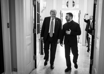 Στο εσωτερικό του Λευκού Οίκου, Ντόναλντ Τραμπ και Βολοντίμιρ Ζελένσκι. Δευτέρα 18 Αυγούστου 2025 (φωτ.: White House / Daniel Torok)