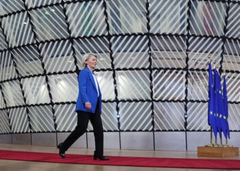 Η επικεφαλής της Κομισιόν Ούρσουλα φον ντερ Λάιεν λίγο πριν από τη συνάντηση με τους Ευρωπαίους ηγέτες, 18 Δεκεμβρίου 2025 (φωτ.: European Union)