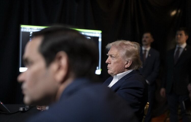 (Φωτ.: EPA/WHITE HOUSE PRESS OFFICE HANDOUT)